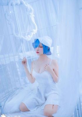 《睡美人》完整版_BDBD在线观看